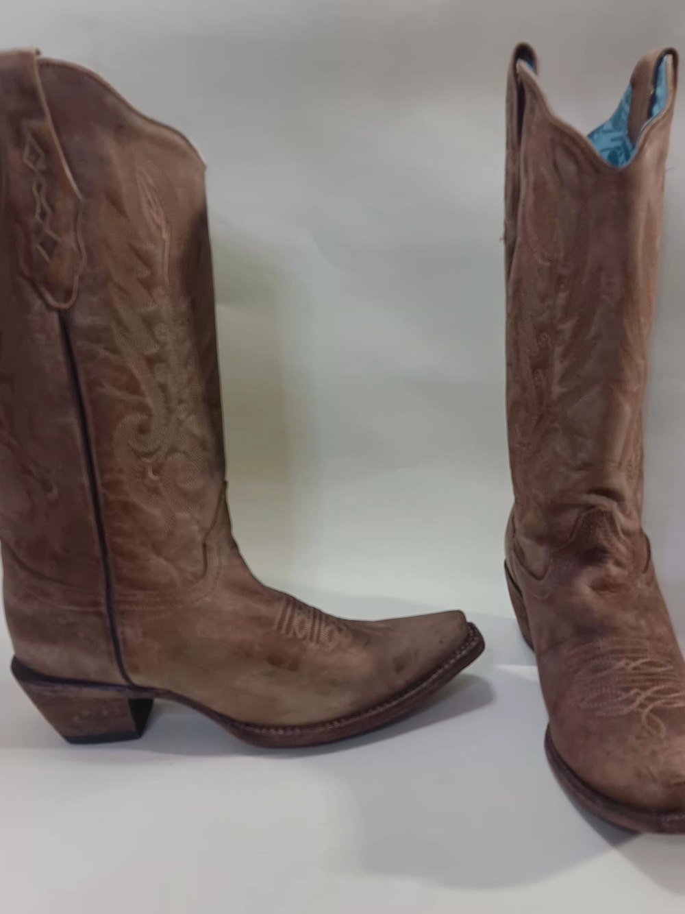 Women's Brown Leather Western Cowboy Boots - Elegant Embroidered Shaft